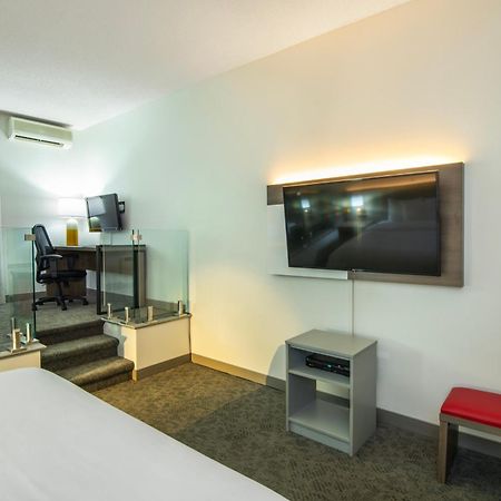 Comfort Inn Mont Laurier Buitenkant foto