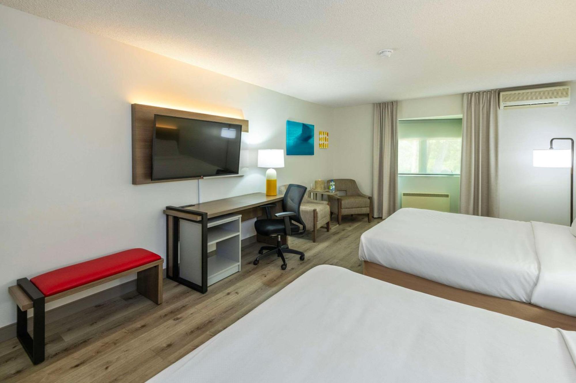 Comfort Inn Mont Laurier Buitenkant foto