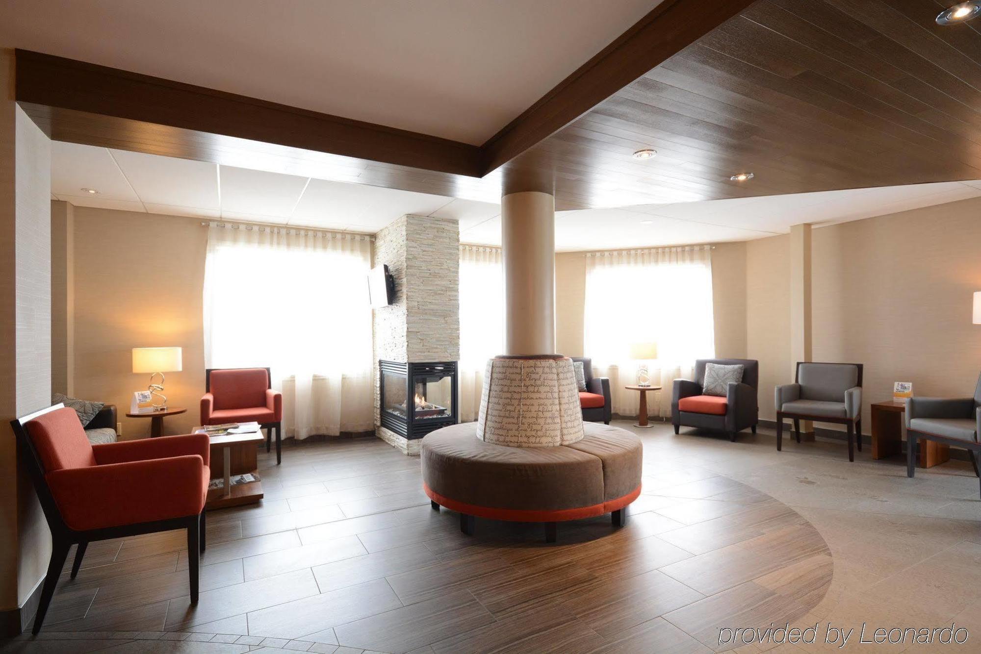 Comfort Inn Mont Laurier Buitenkant foto