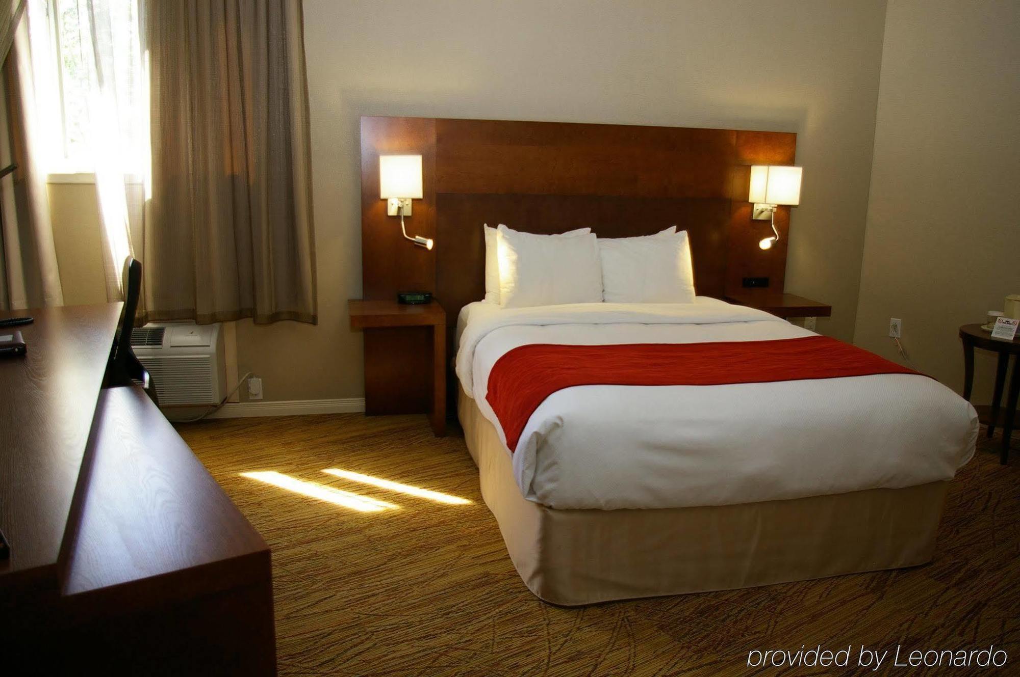 Comfort Inn Mont Laurier Buitenkant foto